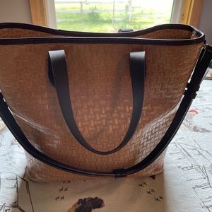 Dooney & Bourke bucket bag